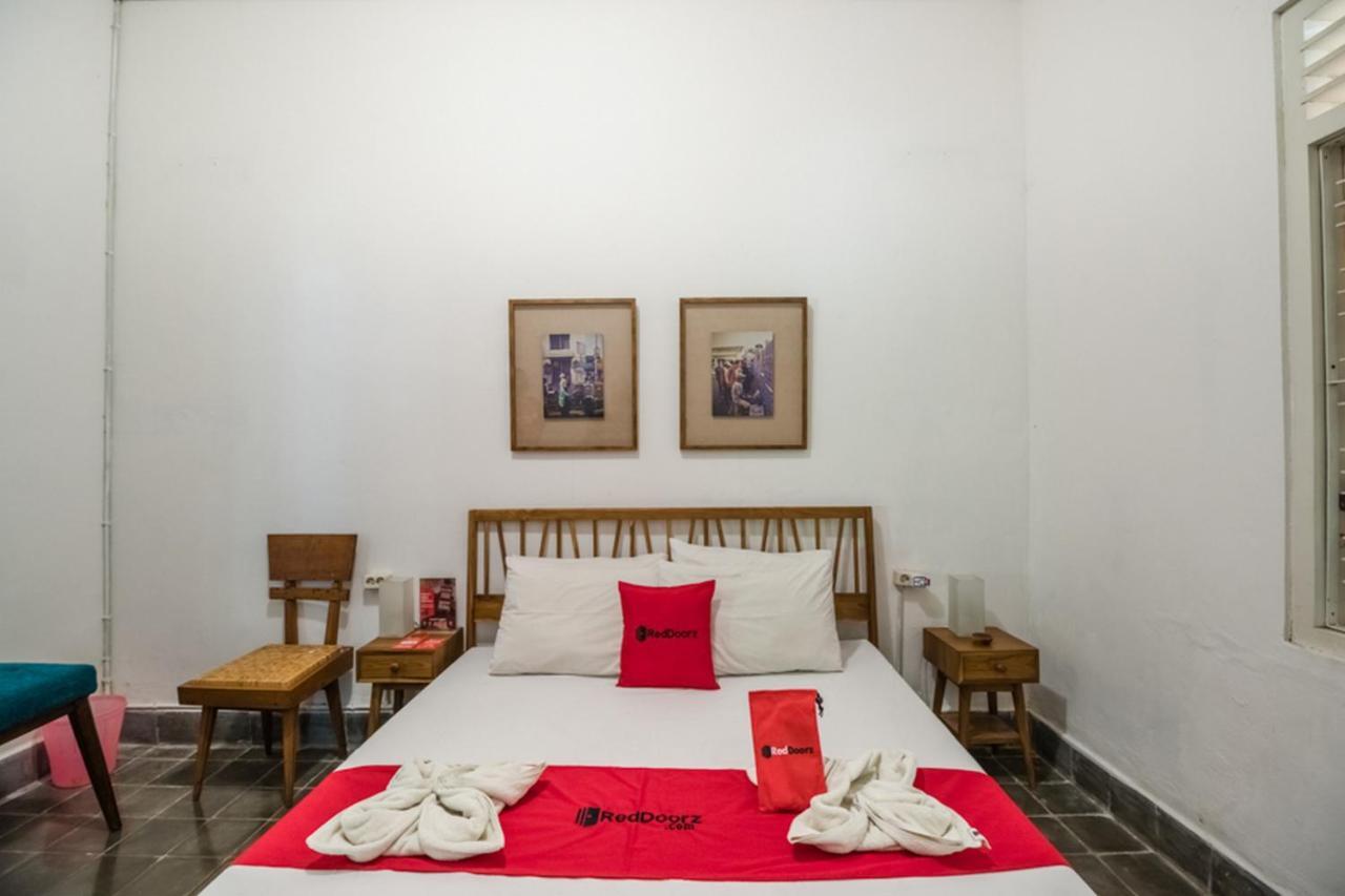 Reddoorz Hostel @ Kotagede ยอกยาการ์ตา ภายนอก รูปภาพ